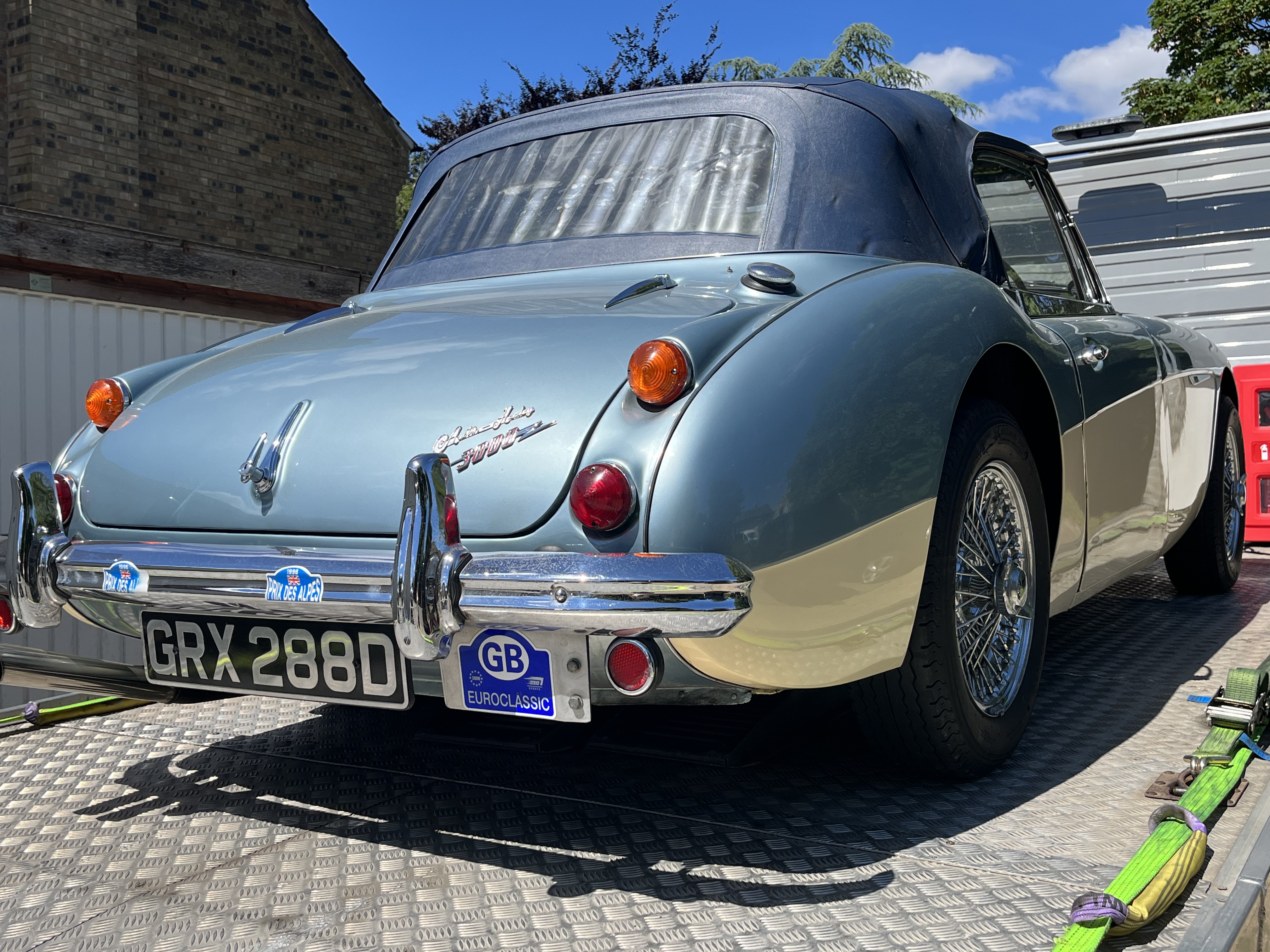 1966 Austin-Healey BJ8 2